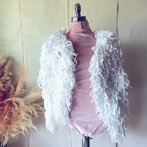Furry Fringe|White Cardigan